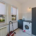 In Mit Privatem Pool By Interhome
