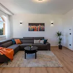 In Mit Privatem Pool By Interhome 펜션