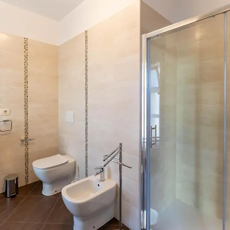 In Mit Privatem Pool By Interhome