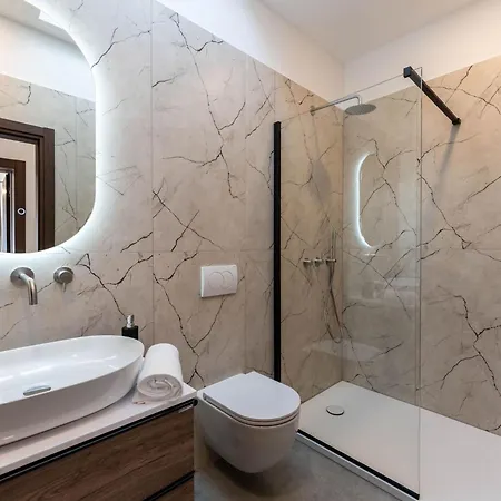 In Mit Privatem Pool By Interhome *