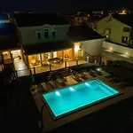 Casa vacanze In Mit Privatem Pool By Interhome