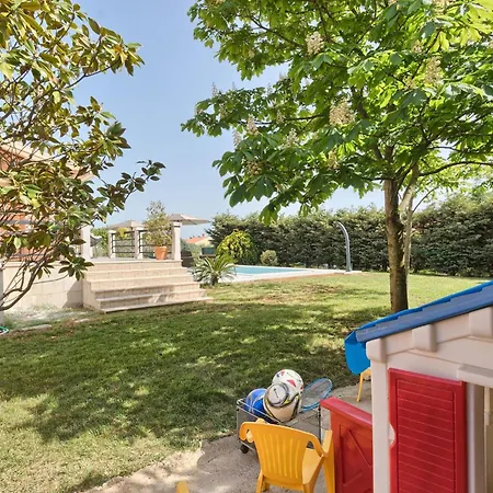 Дом отдыха In Mit Privatem Pool By Interhome Пула